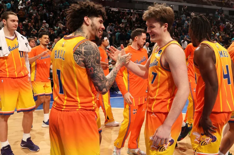 我不装了!黄蜂今日战胜火箭,轰出一波8连胜